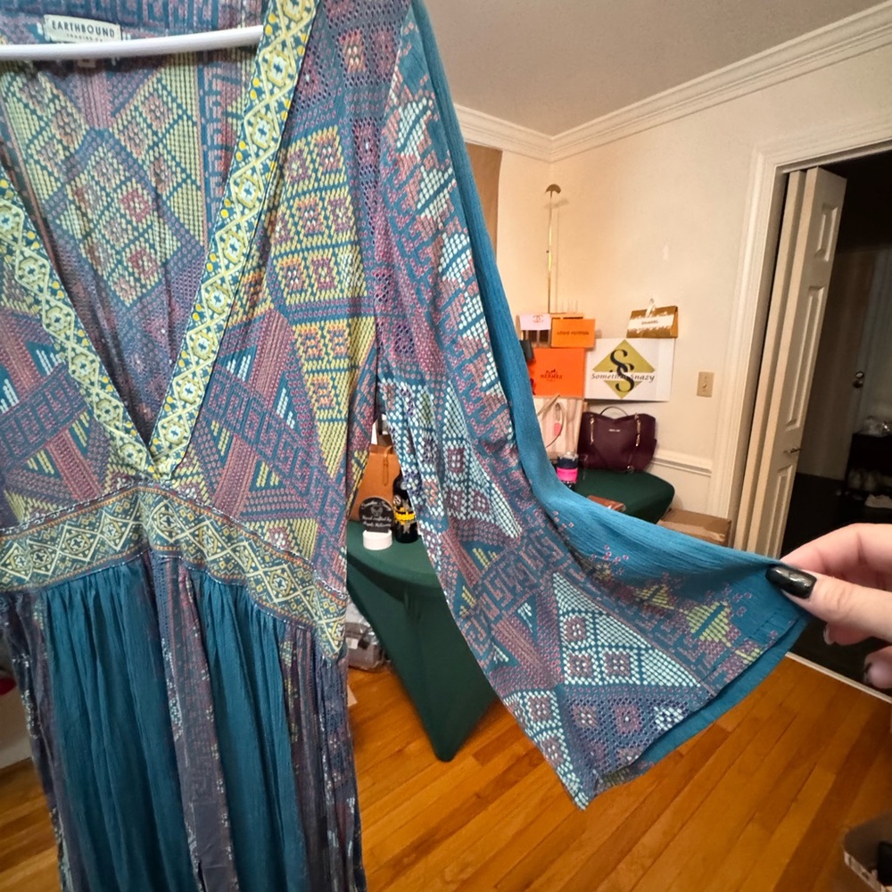 Multicolor Long Sleeve Dress - Picture 2 of 4